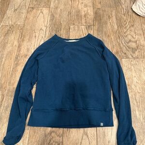 Women’s tasc sweatshirt